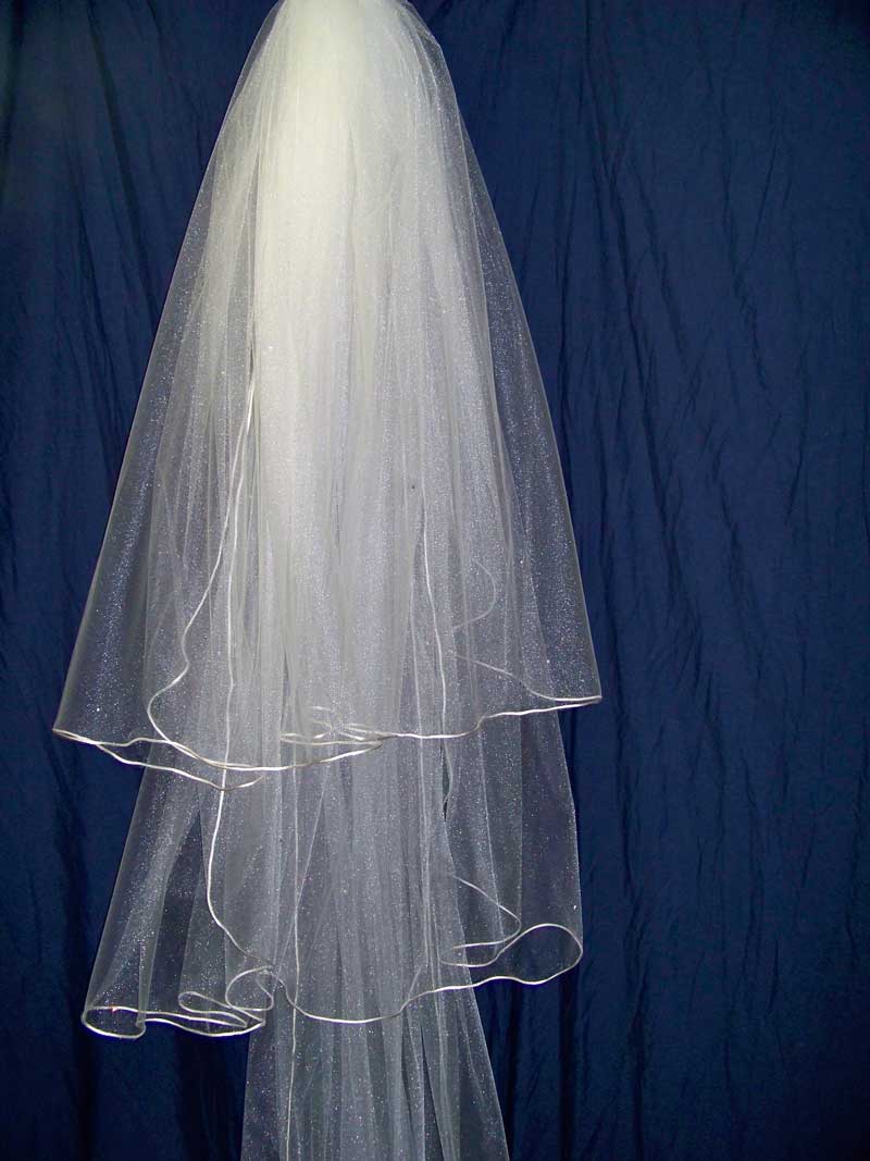 Traditional Veil Shape – Shown with Cord Edge